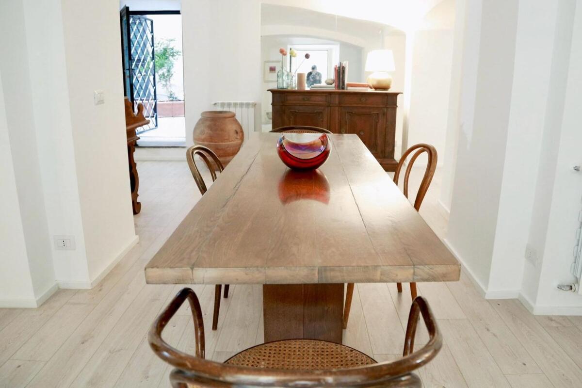 Spacious & Quiet Miracle In Trastevere Appartamento *
